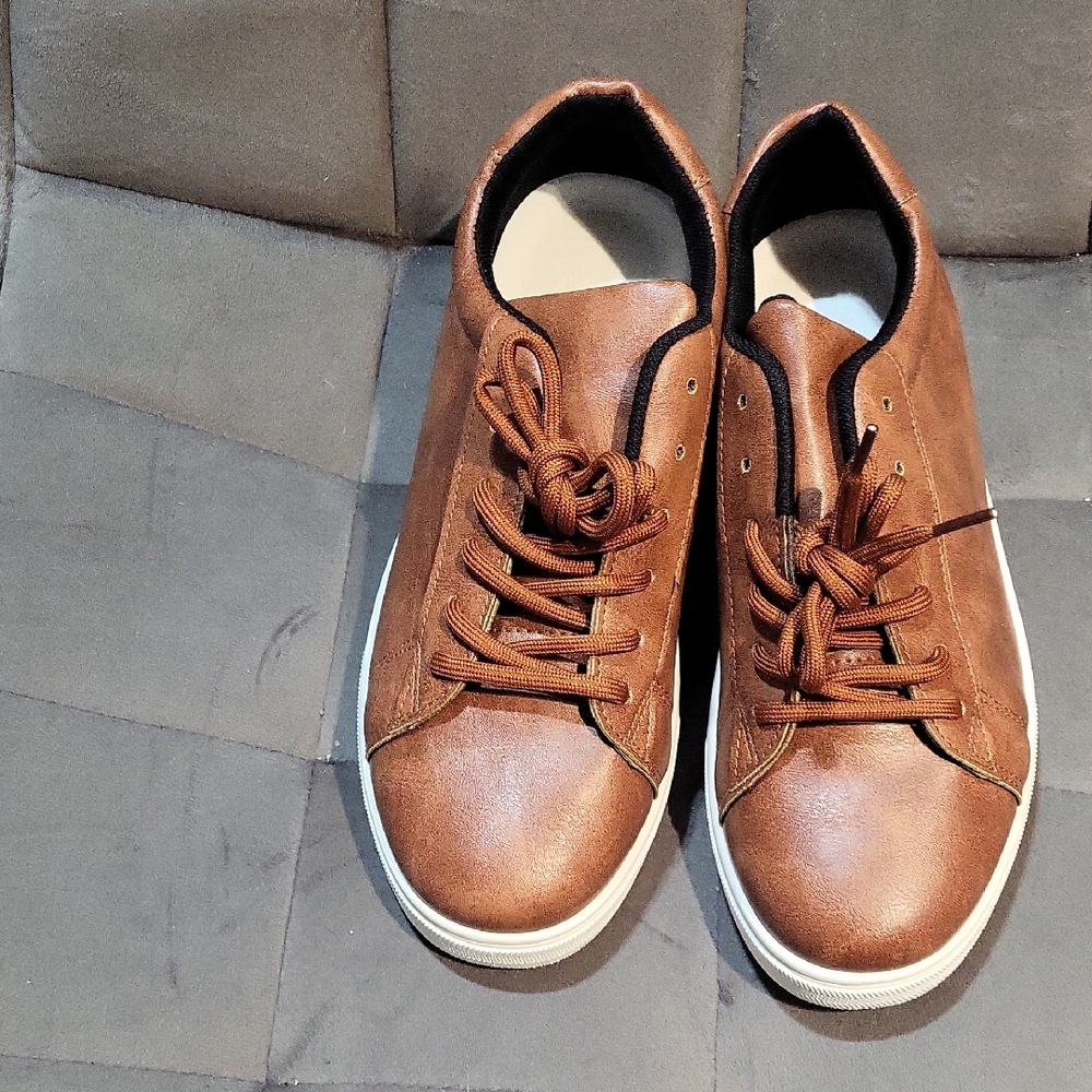 Men's Brown Casual Sport Shoe.
